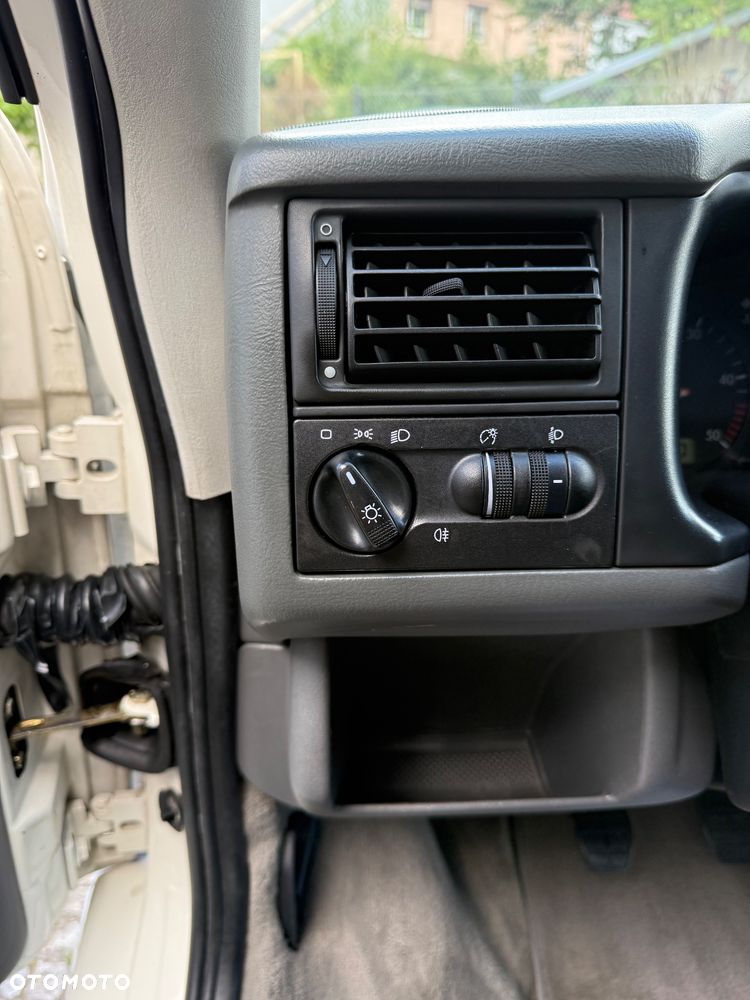 Volkswagen California - 11
