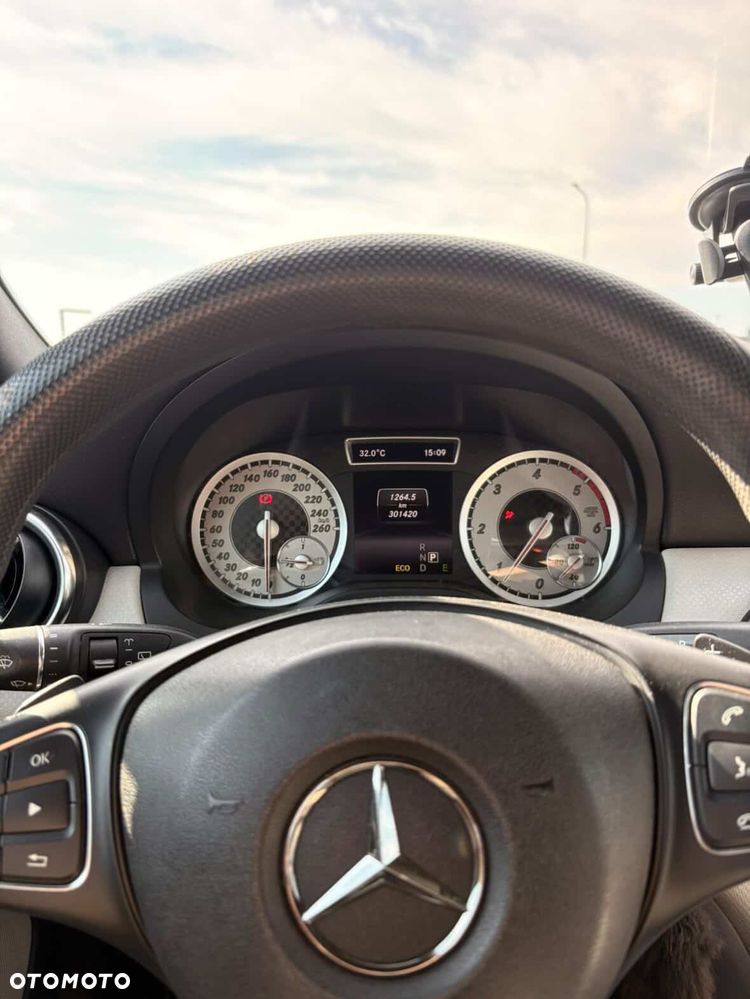 Mercedes-Benz Klasa A 180 CDI (BlueEFFICIENCY) 7G-DCT - 8
