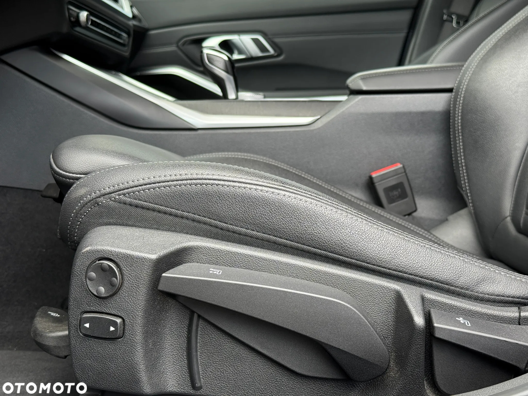BMW Seria 3 320d xDrive Luxury Line - 23
