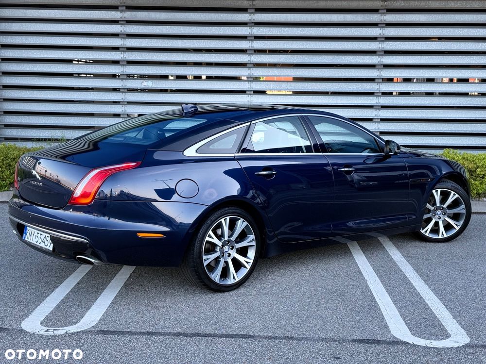 Jaguar XJ - 4