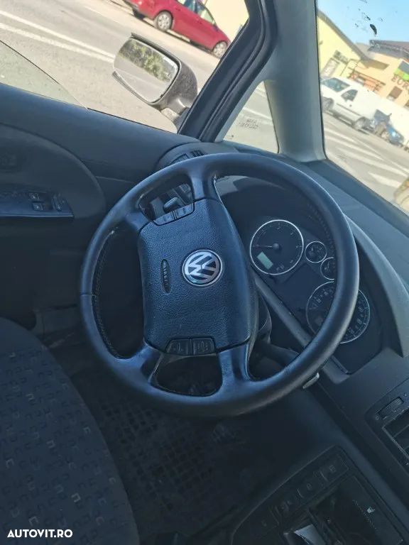 Dezmembrez Sharan - 2