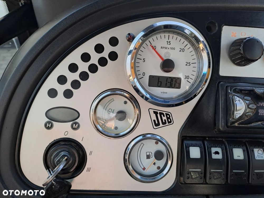 JCB 3CX Sitemaster 2005 rok - 14