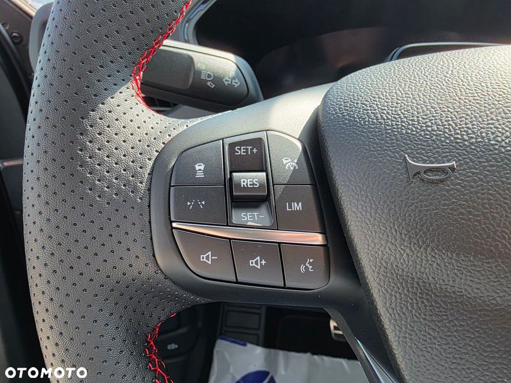 Ford Kuga - 23