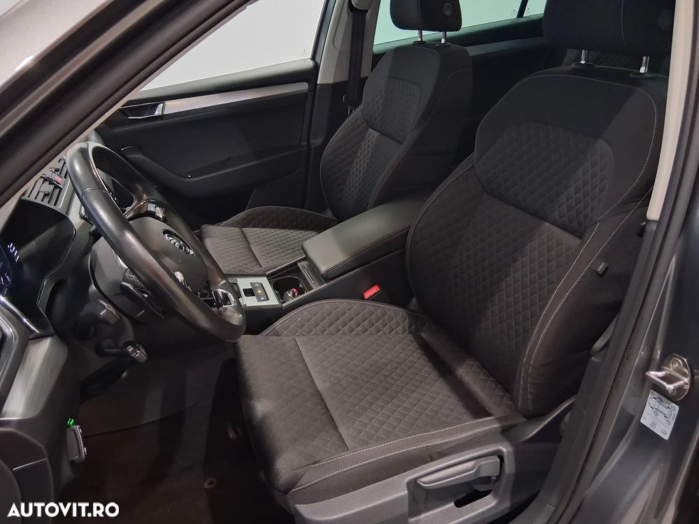 Skoda Superb 2.0 TDI DSG Ambition - 13