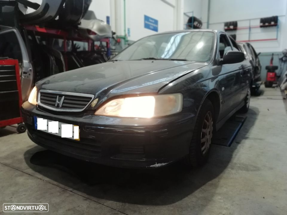 Honda Accord CG7 1.6 - 2