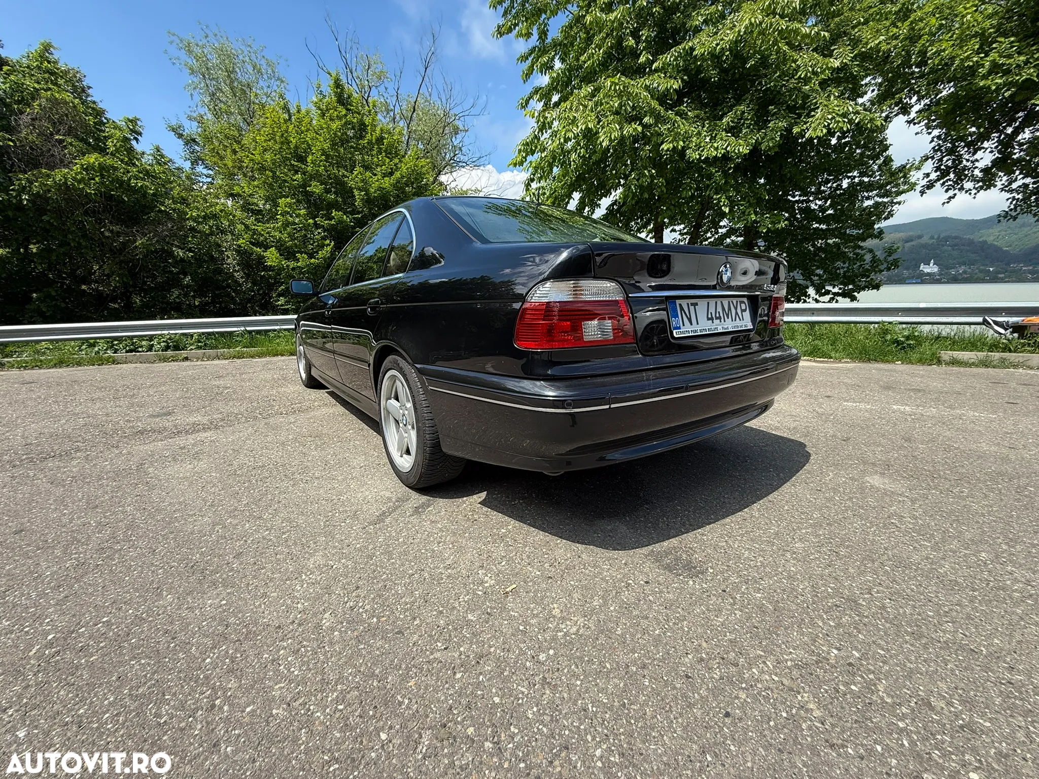 BMW Seria 5 535iA - 9
