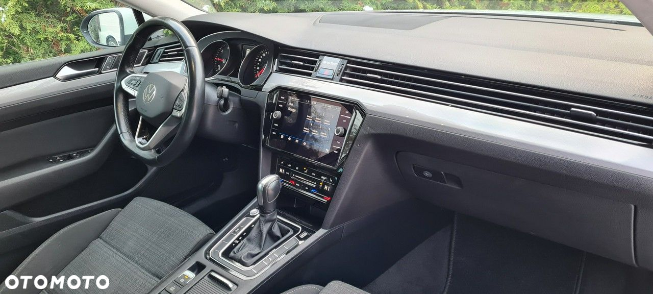 Volkswagen Passat 2.0 TDI Business DSG - 8