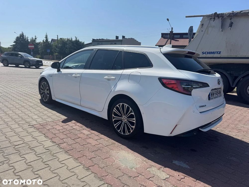Toyota Corolla - 4
