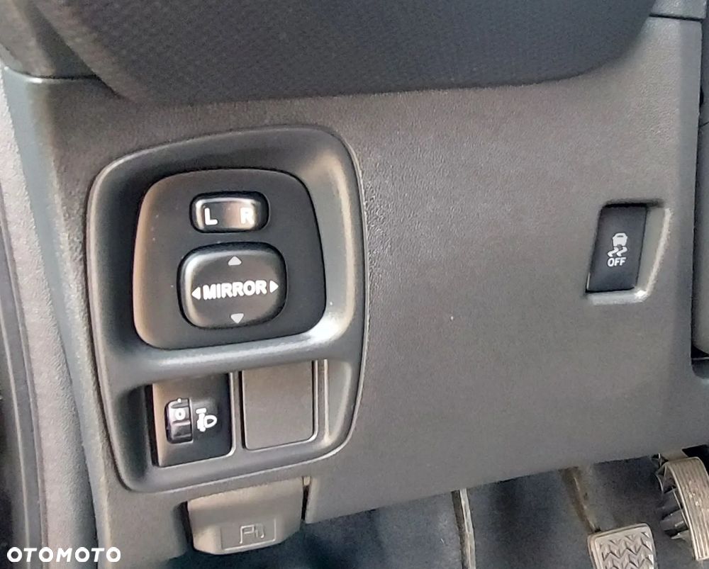 Citroën C1 VTi 72 SHINE - 25