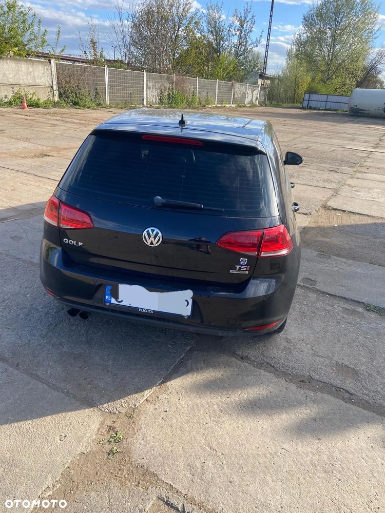 Volkswagen Golf - 2