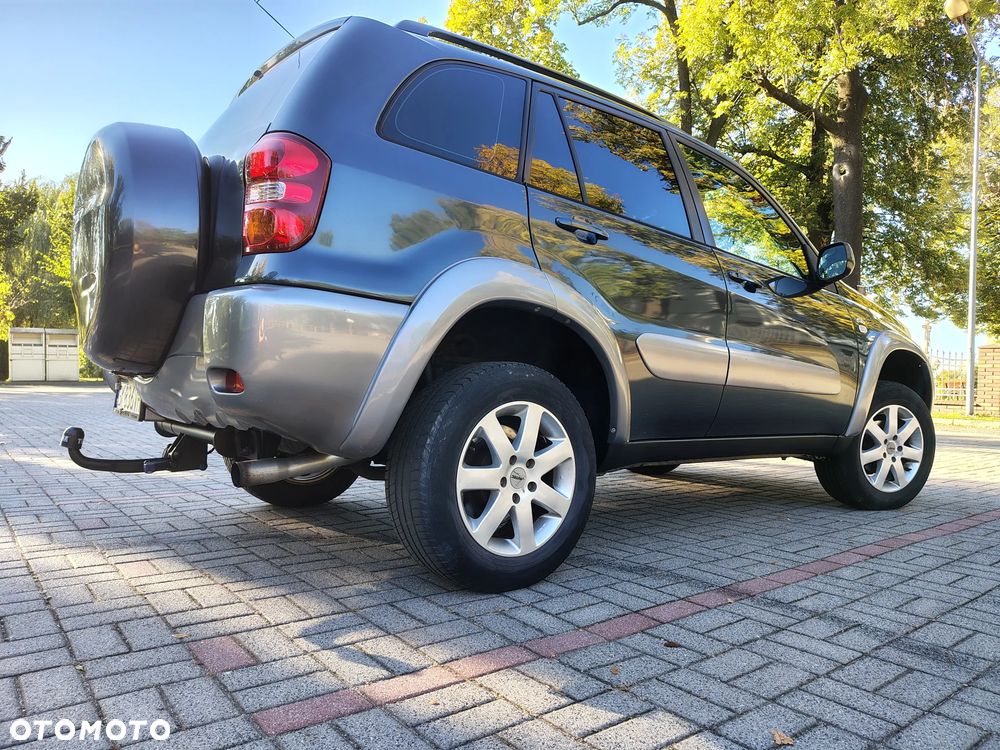 Toyota RAV4 - 18