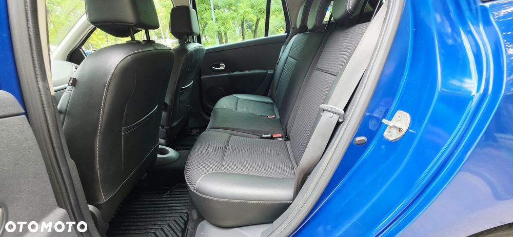 Renault Clio - 11