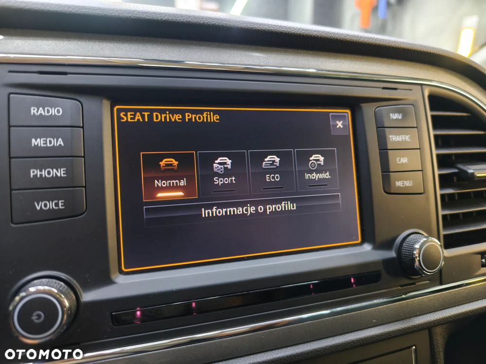 Seat Leon 2.0 TDI FR S&S DSG EU6 - 28
