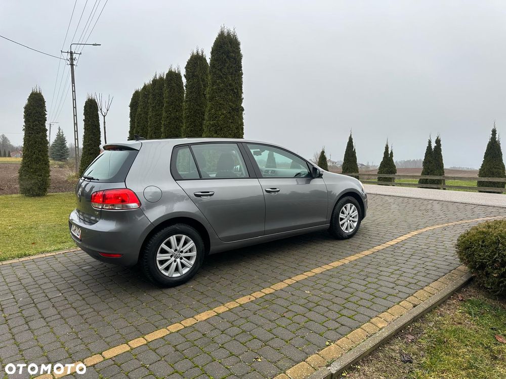 Volkswagen Golf 1.6 TDI DPF BlueMotion - 4