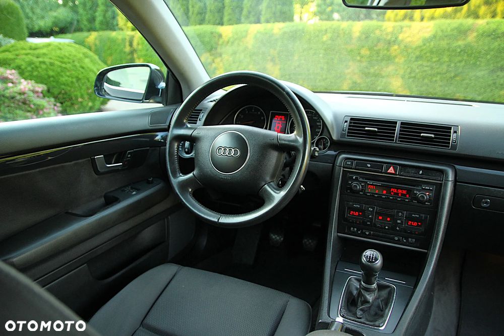 Audi A4 Limousine - 21