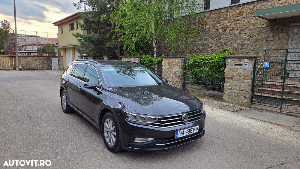 Volkswagen Passat 2.0 TDI SCR DSG Business - 1