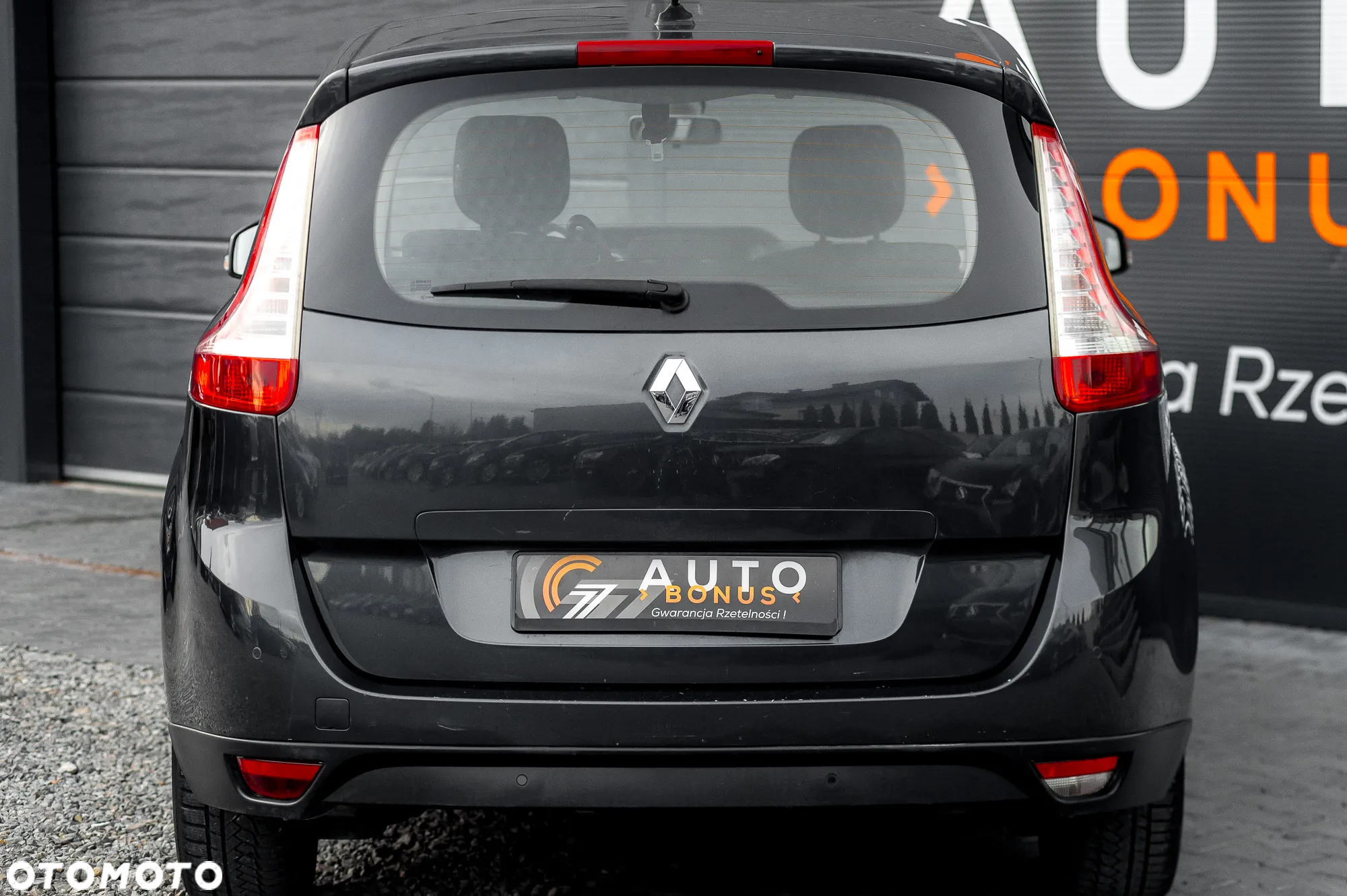 Renault Grand Scenic 1.9 dCi FAP Dynamique - 9