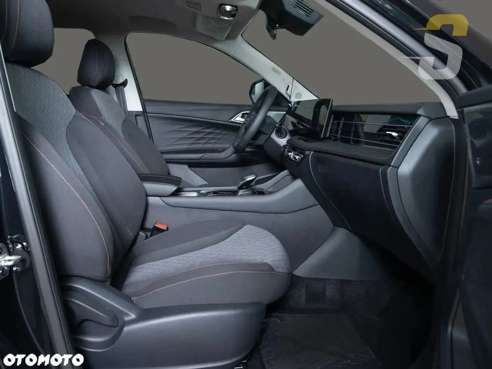MG HS 1.5 T-GDI Excite DCT - 11