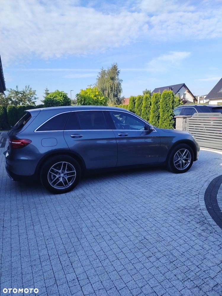 Mercedes-Benz GLC 220 d 4Matic 9G-TRONIC AMG Line - 7