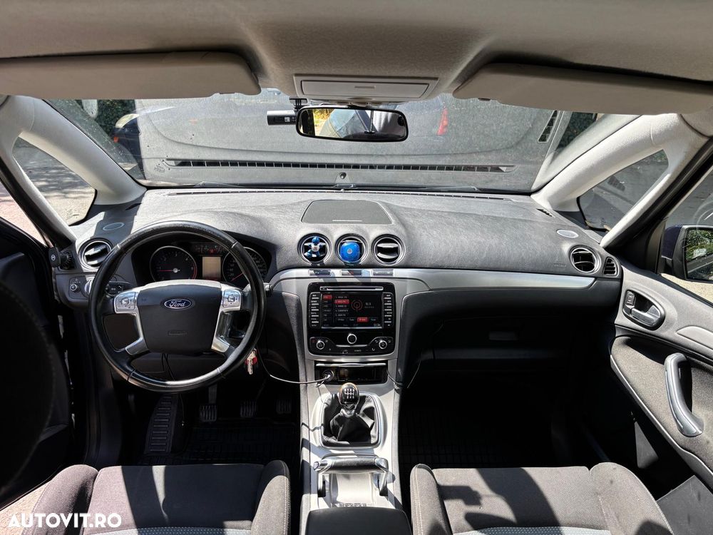 Ford S-Max 2.0 TDCi DPF Ambiente - 8