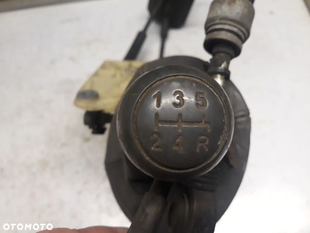 LEWAREK ZMIANY BIEGÓW FIAT PANDA II 1,2 8V - 2
