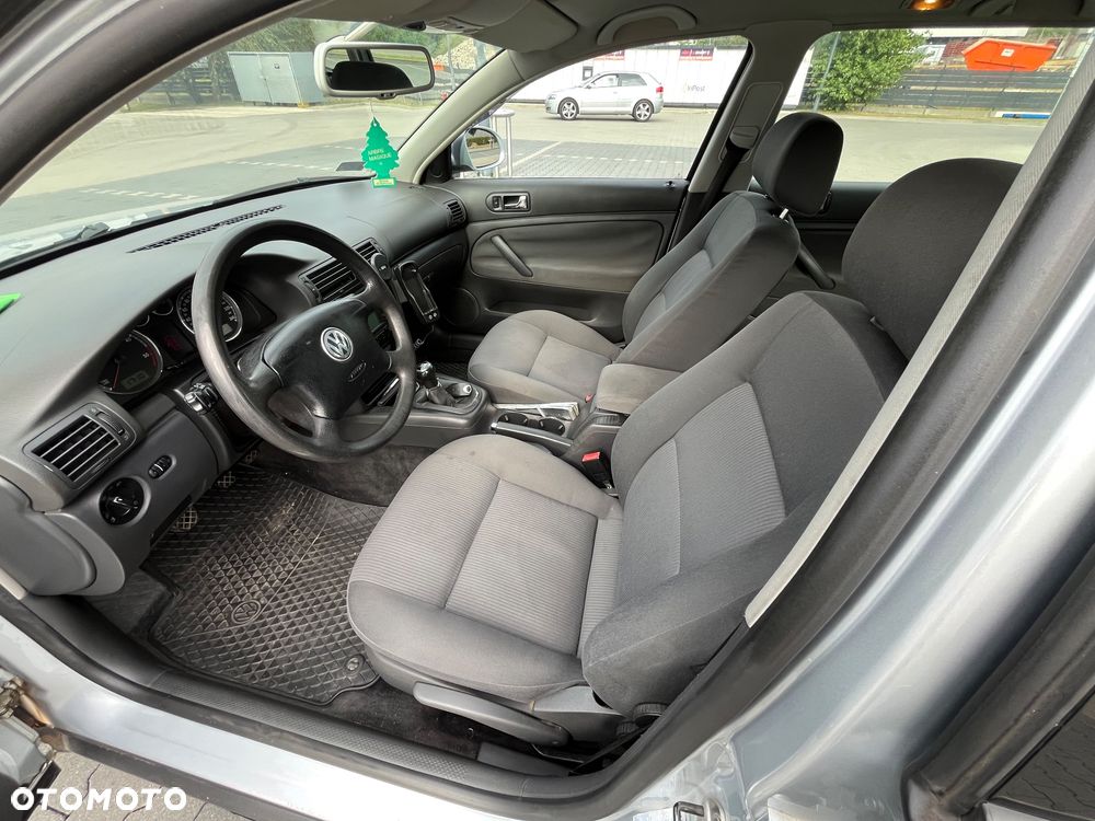 Volkswagen Passat 1.9 TDI Comfortline - 7