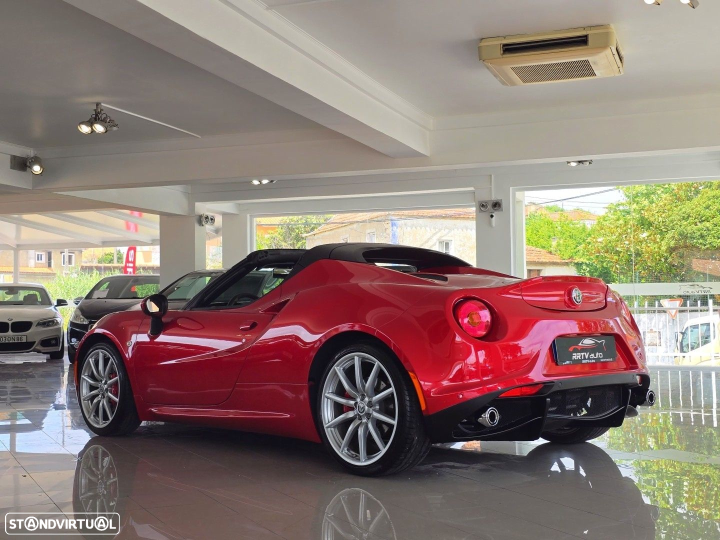 Alfa Romeo 4C Spider 1750 TBi - 10