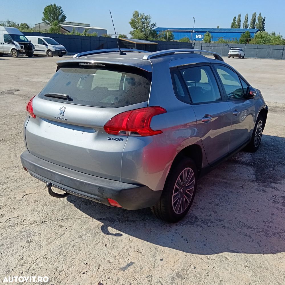 Dezmembrez Peugeot 2008 2014 Hatchback 1,2 vti - 1