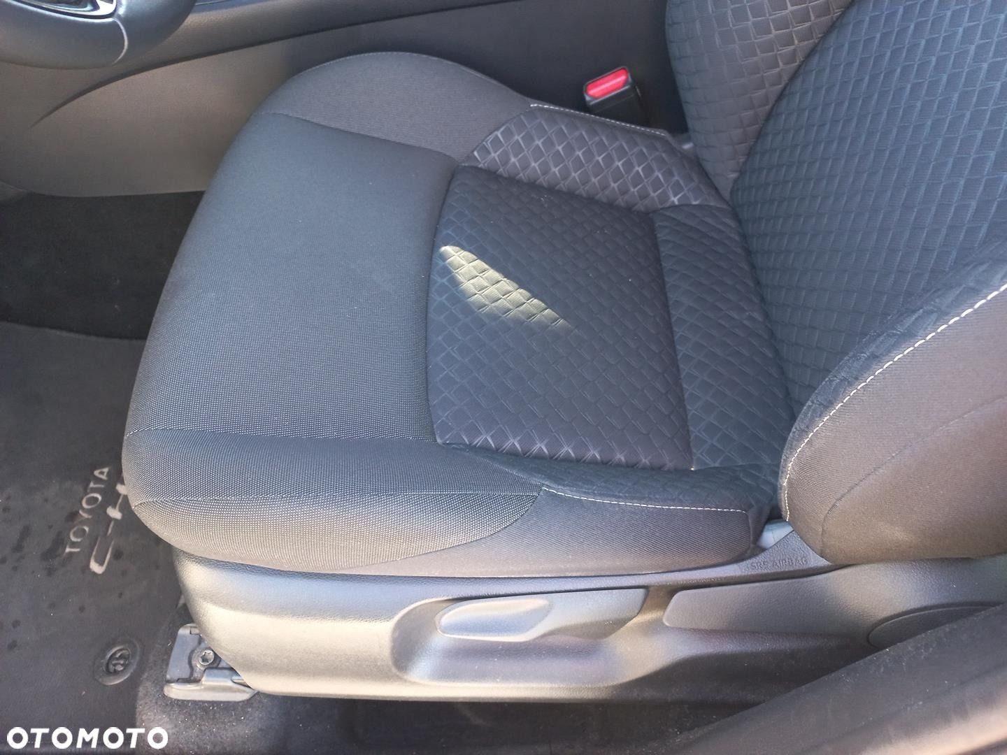 Toyota C-HR 1.8 Hybrid GPF Comfort - 9