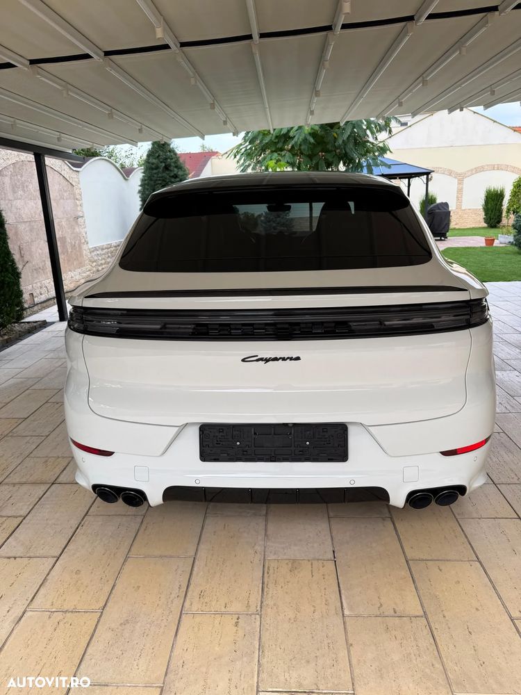 Porsche Cayenne Coupe - 5