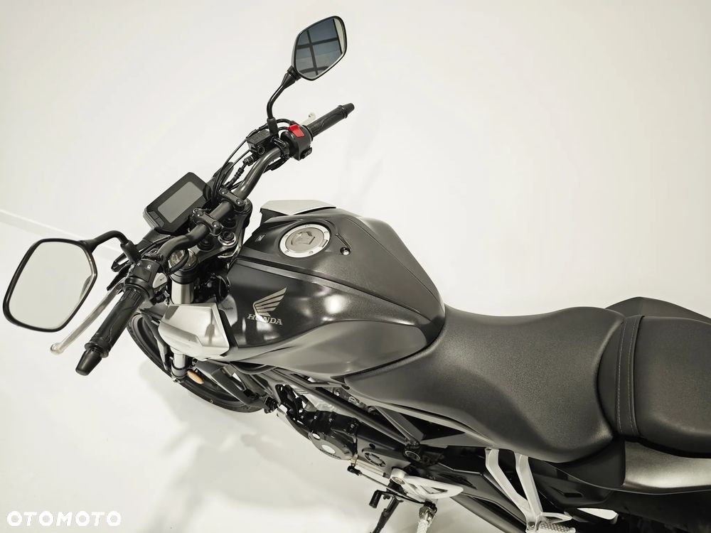 Honda CB - 10