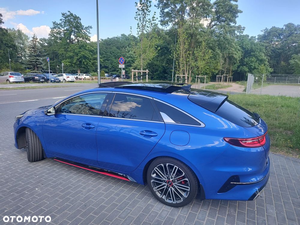 Kia ProCeed 1.6 T-GDI GT DCT - 10