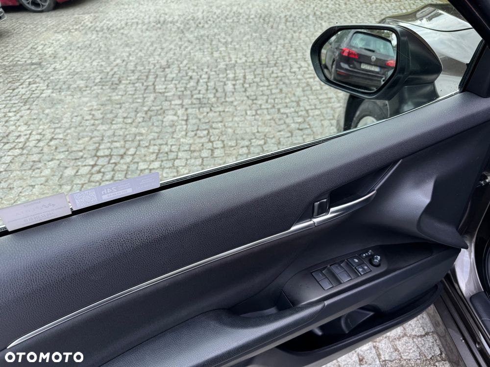 Toyota Camry 2.5 Hybrid Comfort CVT - 14