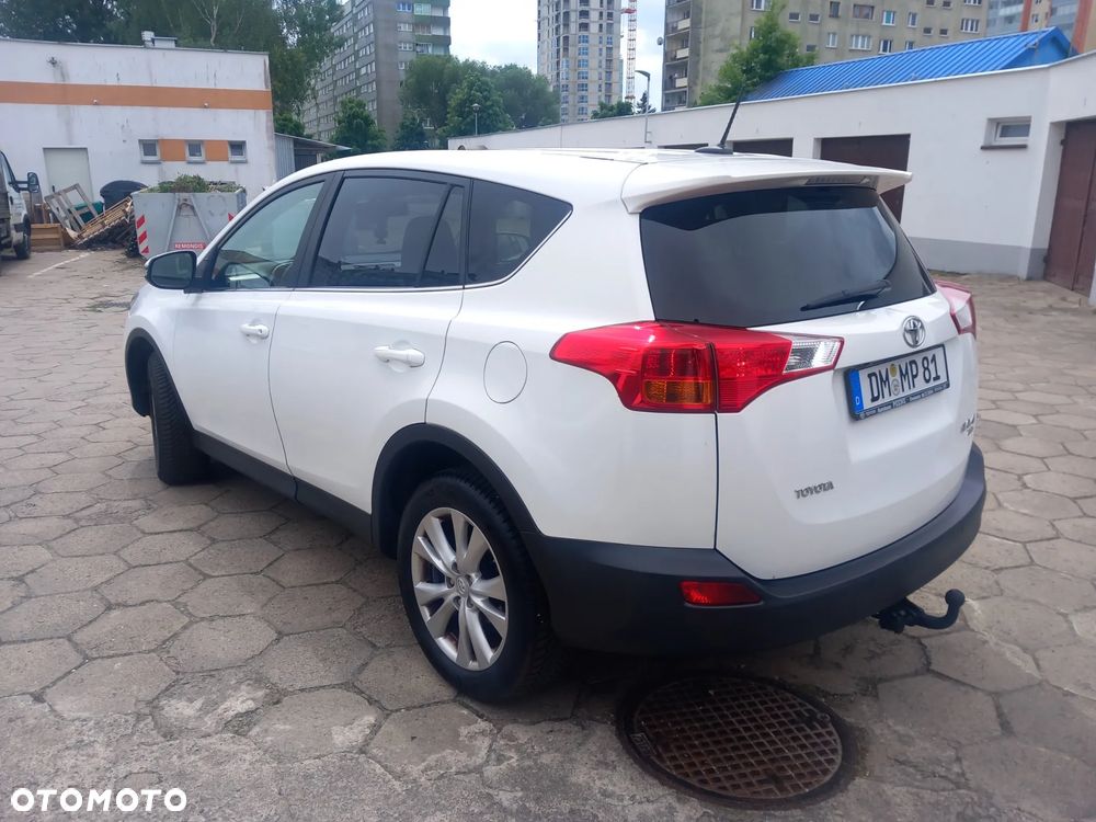 Toyota RAV4 2.2 D-4D 4x4 Executive - 13