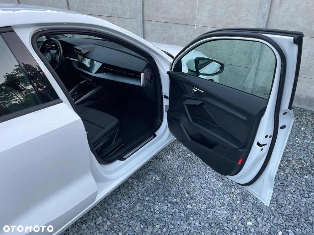 Audi A3 Sportback 40 TFSIe S tronic S line - 19