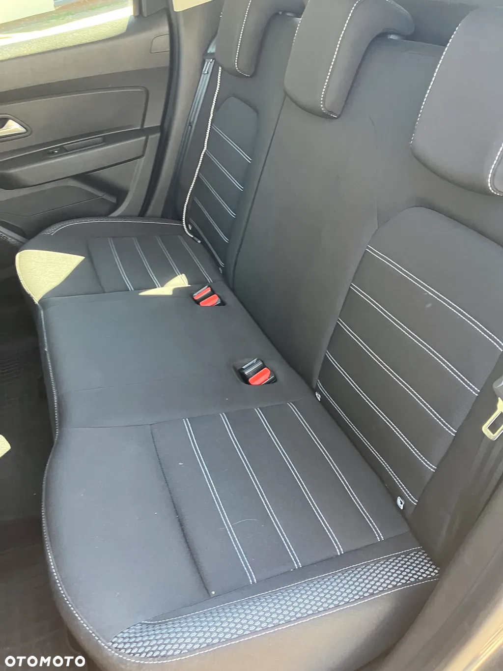 Dacia Duster 1.6 SCe S&S - 6