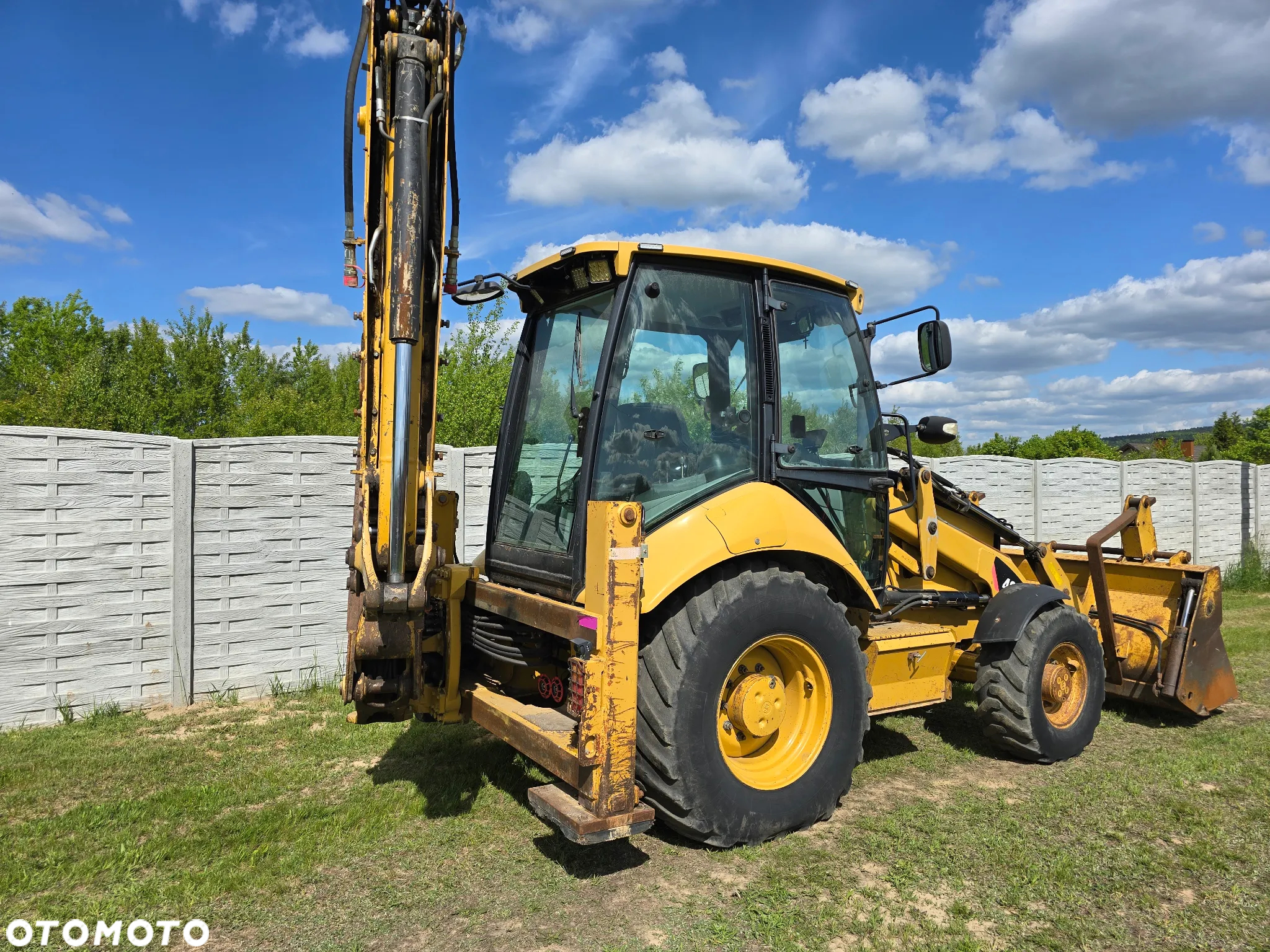 Caterpillar - 9