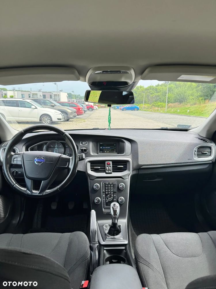 Volvo V40 D2 Kinetic - 8