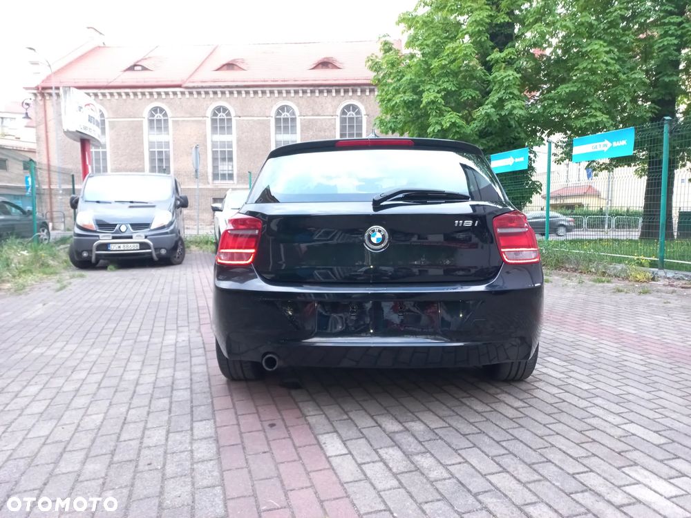 BMW Seria 1 118i - 16