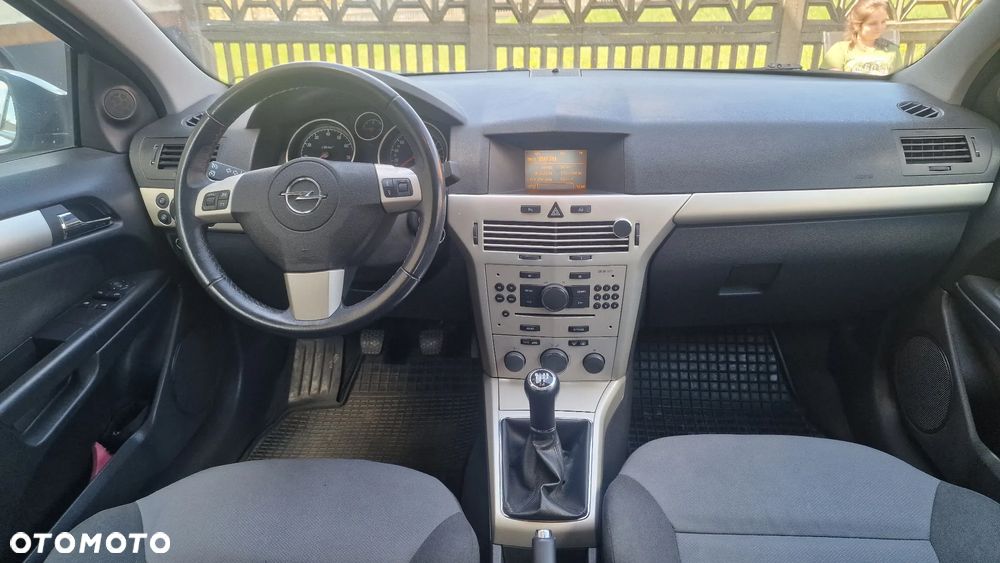 Opel Astra 1.6 Innovation - 10