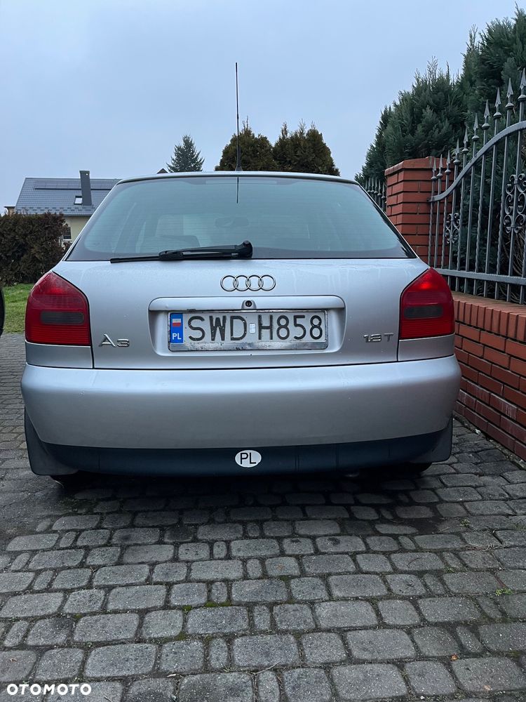 Audi A3 3-drzwiowe 1.8T Ambiente - 5