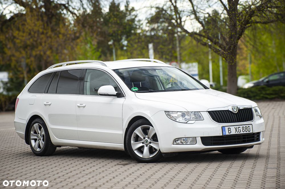 Skoda Superb 2.0 TDI DSG Ambition - 19