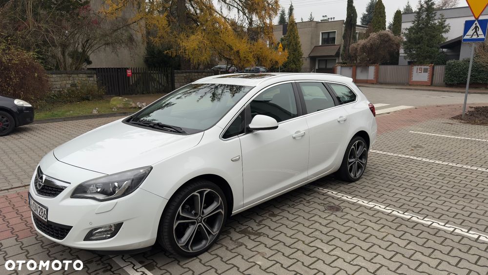 Opel Astra 2.0 CDTI DPF 150 Jahre - 1