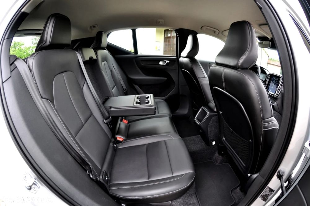 Volvo XC 40 T3 Momentum Pro - 20