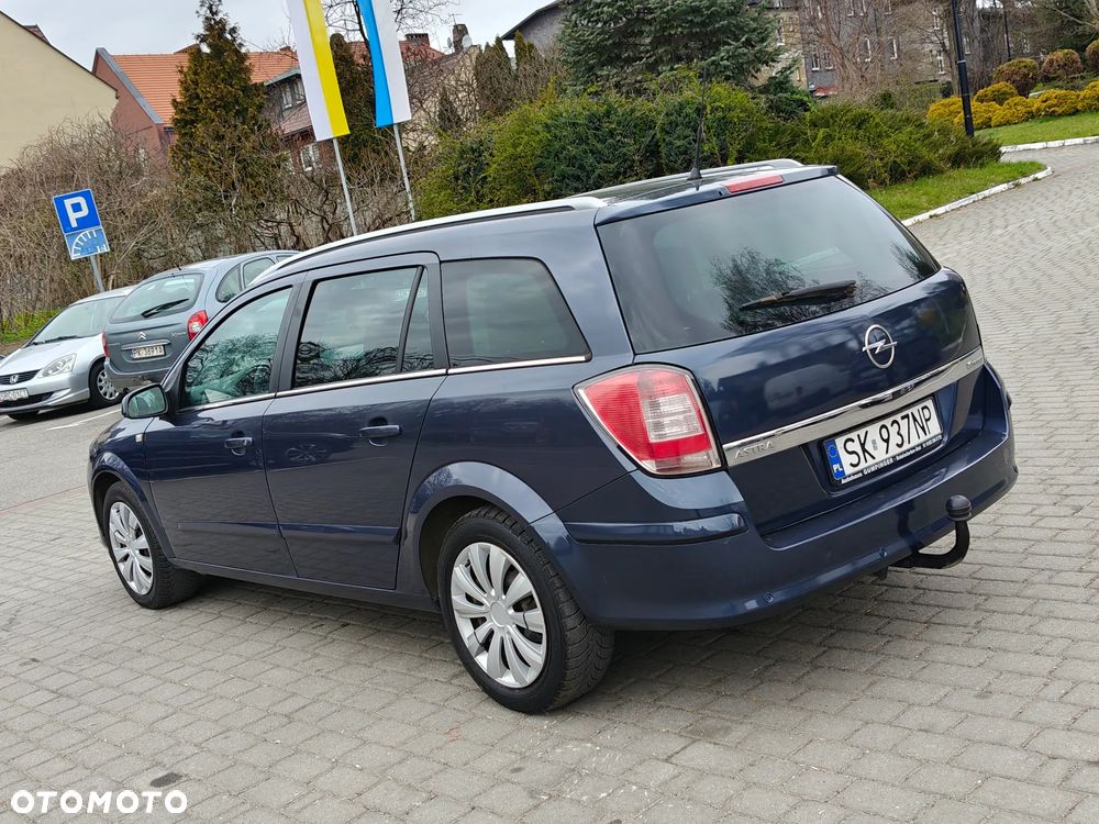 Opel Astra 1.6 Sport - 16