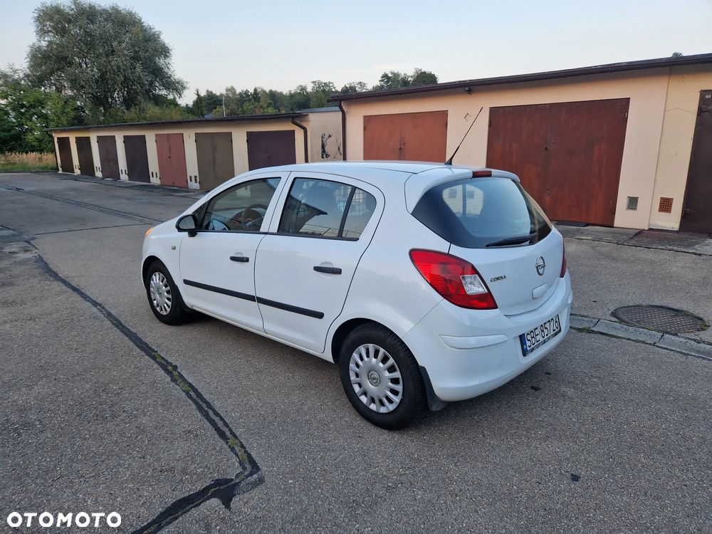Opel Corsa - 4