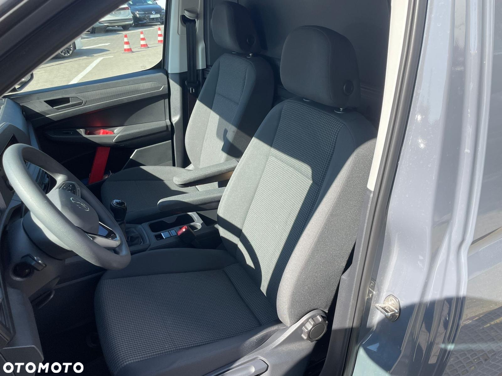 Volkswagen Caddy - 12