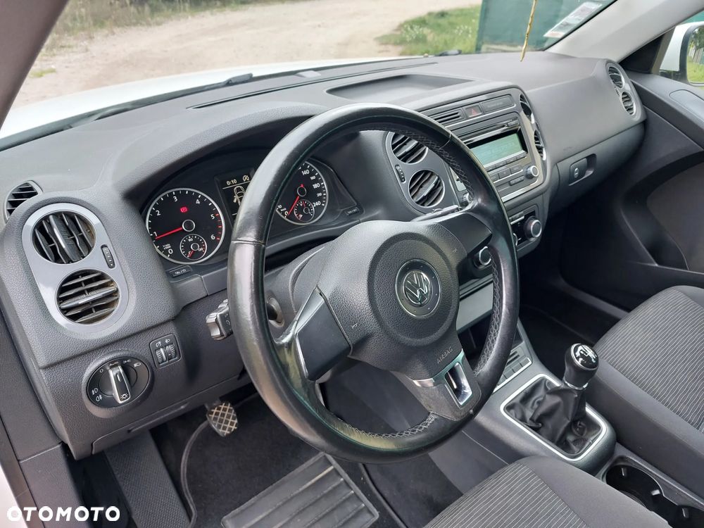 Volkswagen Tiguan - 14