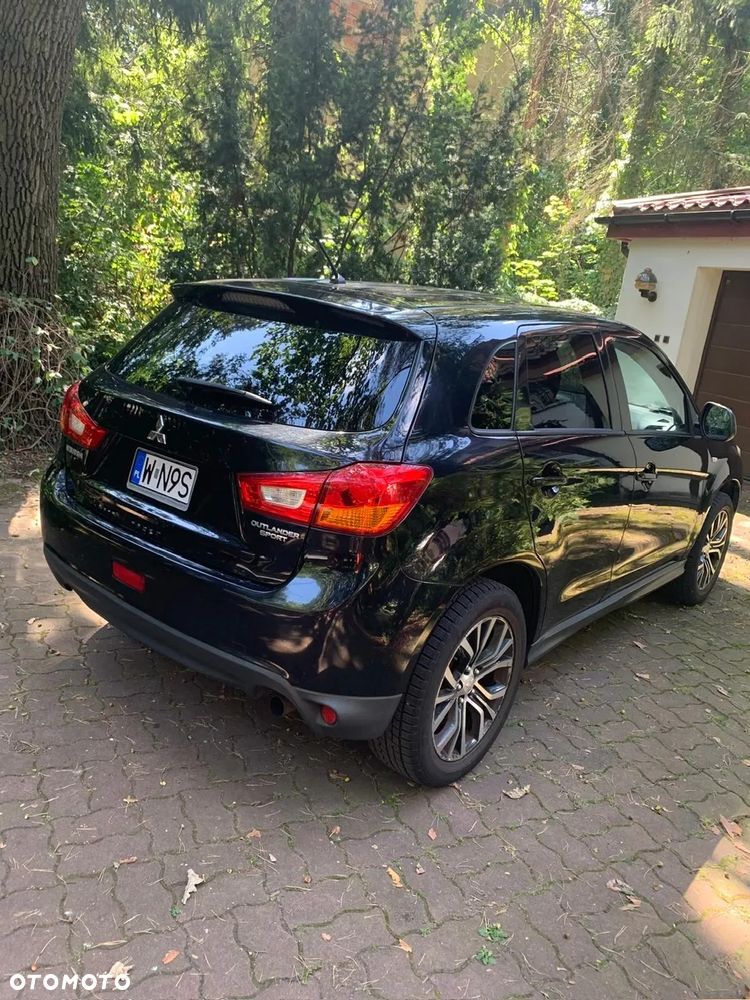 Mitsubishi Outlander 2.0 4WD Invite - 4