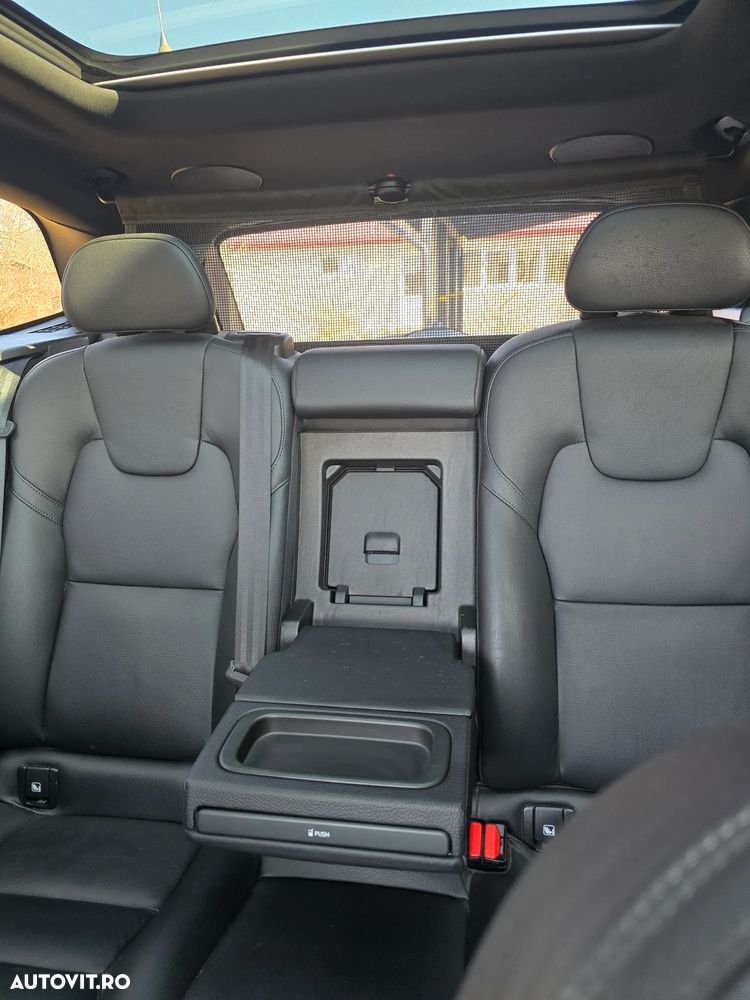 Volvo XC 60 D5 AWD Geartronic Inscription - 23